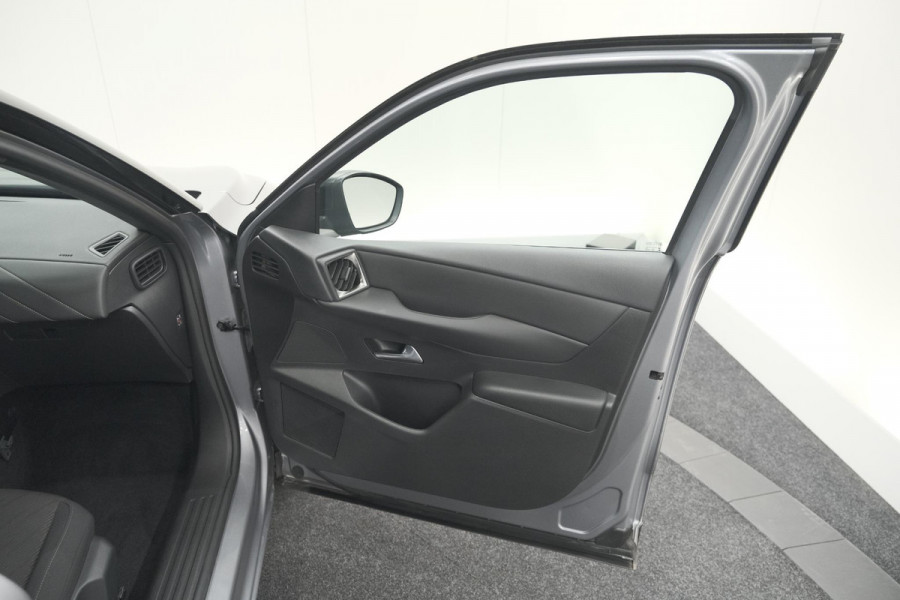 DS DS 3 Crossback PureTech 100 Montmartre | Parkeersensoren | Apple Carplay | Allseason Banden | Navigatie | Climate Control