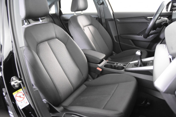 Audi A3 Limousine 35 TFSI *1ste Eigenaar*Navigatie*DAB*