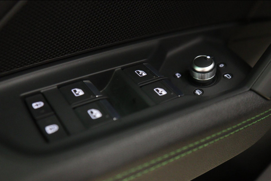 Audi RS 3 SPORTBACK 2.5 TFSI quattro HULK PANO/KERAMISCH/B&O/HUD/CARBONSPOILER/VOL