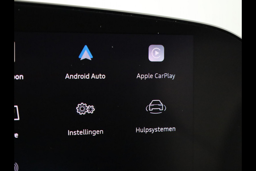 Audi A6 Sportback e-tron S edition 83 kWh | Adaptive luchtvering | Adaptive cruisecontrol | Oled achterlichten | Omgevingscamera's | LM velgen 21" | Winterpakket |