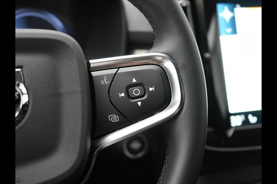 Volvo XC40 T5 Recharge Inscription Plug In Hybrid 262pk Dealer O.H. PHEV | 360 Camera | Sportstoelen Memory & Verwarmd | Stuurwiel Verwarmd | Apple Carplay | Keyless | 19"L.M | Virtual | Navigatie | DAB |