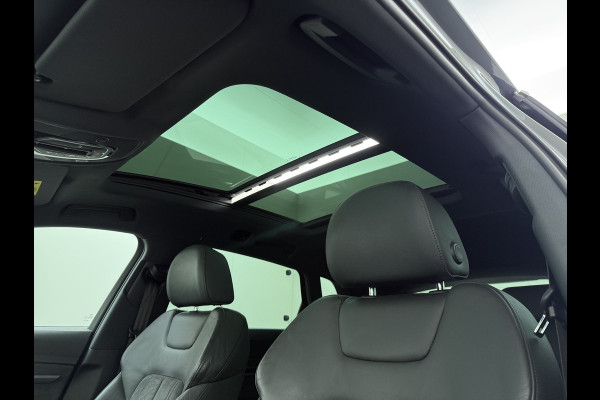 Audi e-tron 313pk Pano-dak Leer-Alcantara+elektr+Geheug. Camera Adap.Cruise Apple Carplay Android Auto Pdc Business Edition Plus SOH 90% Elek.Achterklep Lmv 21" Led Stoelverwarming Privacy Glas 50 Quattro 71kWh Origineel Nederlandse Auto 1800kg Trekvermogen Zeer Compleet!