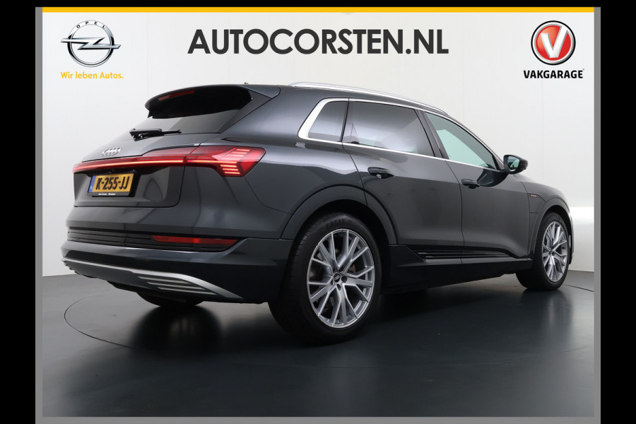 Audi e-tron 313pk Pano-dak Leer-Alcantara+elektr+Geheug. Camera Adap.Cruise Apple Carplay Android Auto Pdc Business Edition Plus SOH 90% Elek.Achterklep Lmv 21" Led Stoelverwarming Privacy Glas 50 Quattro 71kWh Origineel Nederlandse Auto 1800kg Trekvermogen Zeer Compleet!