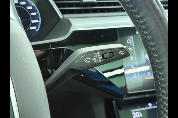Audi e-tron 313pk Pano-dak Leer-Alcantara+elektr+Geheug. Camera Adap.Cruise Apple Carplay Android Auto Pdc Business Edition Plus SOH 90% Elek.Achterklep Lmv 21" Led Stoelverwarming Privacy Glas 50 Quattro 71kWh Origineel Nederlandse Auto 1800kg Trekvermogen Zeer Compleet!