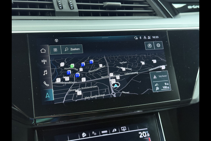 Audi e-tron 313pk Pano-dak Leer-Alcantara+elektr+Geheug. Camera Adap.Cruise Apple Carplay Android Auto Pdc Business Edition Plus SOH 90% Elek.Achterklep Lmv 21" Led Stoelverwarming Privacy Glas 50 Quattro 71kWh Origineel Nederlandse Auto 1800kg Trekvermogen Zeer Compleet!