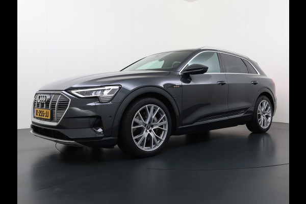 Audi e-tron 313pk Pano-dak Leer-Alcantara+elektr+Geheug. Camera Adap.Cruise Apple Carplay Android Auto Pdc Business Edition Plus SOH 90% Elek.Achterklep Lmv 21" Led Stoelverwarming Privacy Glas 50 Quattro 71kWh Origineel Nederlandse Auto 1800kg Trekvermogen Zeer Compleet!
