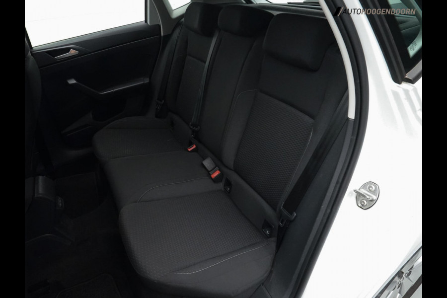 Volkswagen Polo 1.0 TSI Comfortline Sportive (APPLE CARPLAY,LED,SPORTSTOELEN,ADAPTIVE CRUISE,CLIMATE,LM-VELGEN,NIEUWE APK)