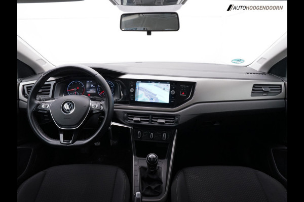 Volkswagen Polo 1.0 TSI Comfortline Sportive (APPLE CARPLAY,LED,SPORTSTOELEN,ADAPTIVE CRUISE,CLIMATE,LM-VELGEN,NIEUWE APK)