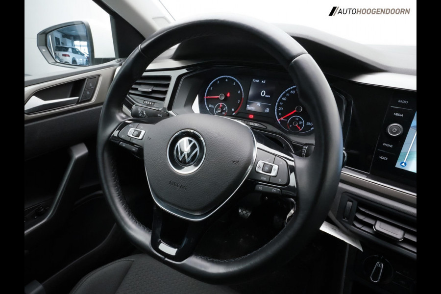 Volkswagen Polo 1.0 TSI Comfortline Sportive (APPLE CARPLAY,LED,SPORTSTOELEN,ADAPTIVE CRUISE,CLIMATE,LM-VELGEN,NIEUWE APK)