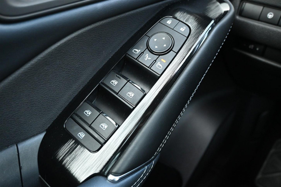 Nissan QASHQAI 1.3 MHEV Xtronic 1stEdition Pano ProPilot H-Leder '21