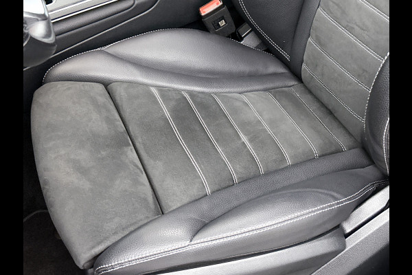 Mercedes-Benz GLC Coupé 300 e 4MATIC Business Solution AMG | 360 Camera | Memory Seats | Sfeerverlichting | Treeplanken | Trekhaak |  Navigatie | Schuifdak | 24 Maanden Mercedes-Benz Certified Garantie.