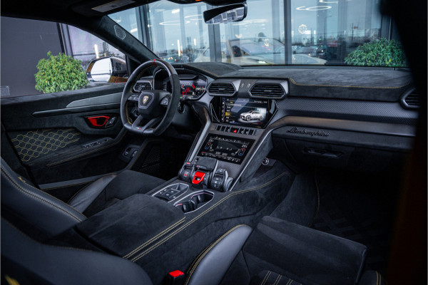 Lamborghini Urus 4.0 V8 Performante - Full Carbon | Full PPF | Akrapovic | B&O Adv. | Stoelkoeling & Massage