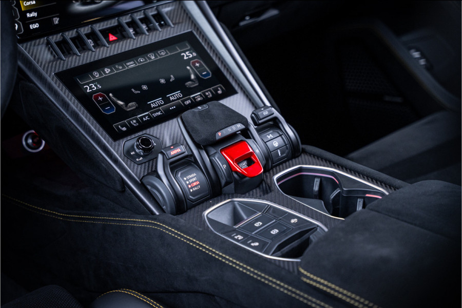 Lamborghini Urus 4.0 V8 Performante - Full Carbon | Full PPF | Akrapovic | B&O Adv. | Stoelkoeling & Massage