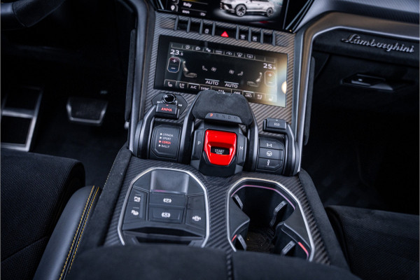 Lamborghini Urus 4.0 V8 Performante - Full Carbon | Full PPF | Akrapovic | B&O Adv. | Stoelkoeling & Massage