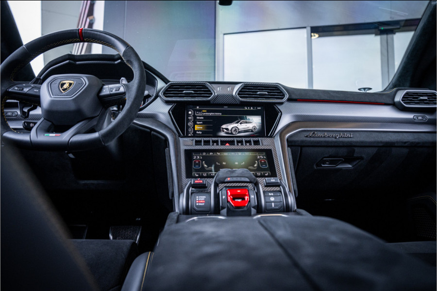 Lamborghini Urus 4.0 V8 Performante - Full Carbon | Full PPF | Akrapovic | B&O Adv. | Stoelkoeling & Massage