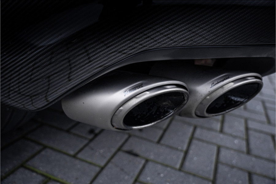 Lamborghini Urus 4.0 V8 Performante - Full Carbon | Full PPF | Akrapovic | B&O Adv. | Stoelkoeling & Massage