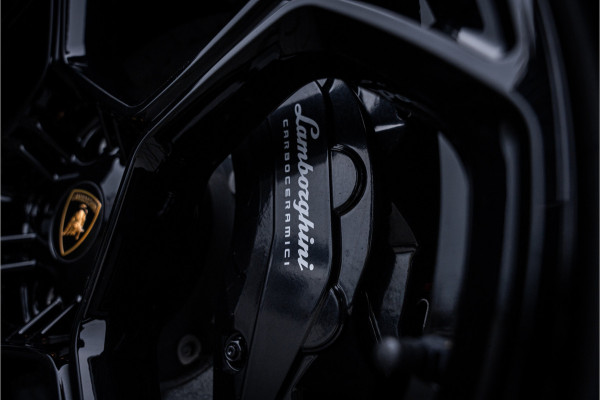 Lamborghini Urus 4.0 V8 Performante - Full Carbon | Full PPF | Akrapovic | B&O Adv. | Stoelkoeling & Massage