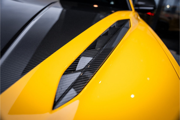 Lamborghini Urus 4.0 V8 Performante - Full Carbon | Full PPF | Akrapovic | B&O Adv. | Stoelkoeling & Massage