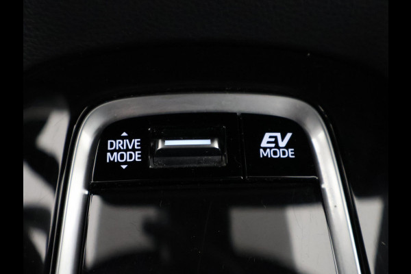 Toyota Corolla Touring Sports HYBRID 140 BI-TONE ACTIVE GARANTIE TOT 06-2033 NAVIGATIE . ACHTERUITRIJ CAMERA . KEYLESS START