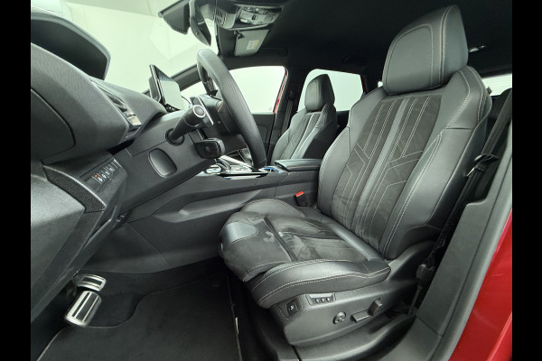 Peugeot 3008 1.6T 225pk AUT-8 GT Pack HYbrid Leer/Alcantara+Elektr.+Verwarmd Trekhaak Navi360°Camera Apple Carplay Android Ecc HiFi Premium FOCAL® Zwarte Hemel Lane Assist Dodehoekwaarschuwing 1e Eigenaar Origineel Nederlandse Auto Nieuwprijs €51.858,-