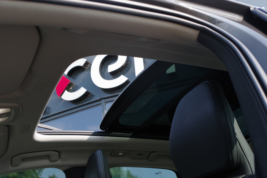 Volvo XC60 2.0 T6 LongRange Plug-in Hybrid AWD 350 PK Inscription Expression, Leder, Panoramadak, Camera,