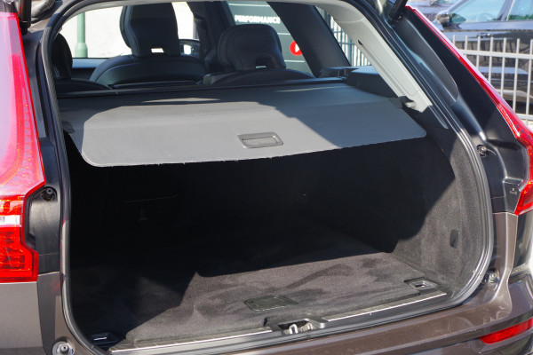 Volvo XC60 2.0 T6 LongRange Plug-in Hybrid AWD 350 PK Inscription Expression, Leder, Panoramadak, Camera,