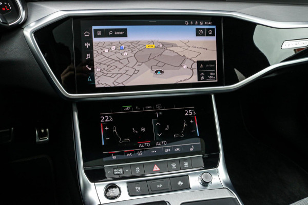 Audi A6 Avant 55 TFSI e quattro - PANO - TREKHAAK - MATRIX - 360 CAM - ELETKR. STOELEN - STUURWIEL VERWARMD - COMPETITION - 367pk