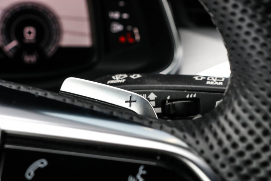 Audi A6 Avant 55 TFSI e quattro - PANO - TREKHAAK - MATRIX - 360 CAM - ELETKR. STOELEN - STUURWIEL VERWARMD - COMPETITION - 367pk