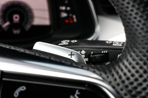 Audi A6 Avant 55 TFSI e quattro - PANO - TREKHAAK - MATRIX - 360 CAM - ELETKR. STOELEN - STUURWIEL VERWARMD - COMPETITION - 367pk