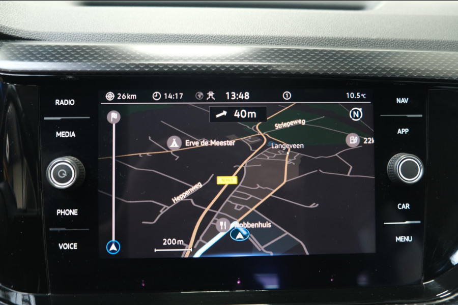 Volkswagen T-Cross 1.0 TSI Life Automaat - N.A.P. Airco, Cruise, Navi, PDC.