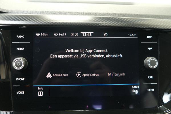 Volkswagen T-Cross 1.0 TSI Life Automaat - N.A.P. Airco, Cruise, Navi, PDC.