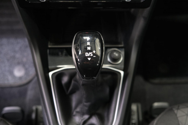 Volkswagen T-Cross 1.0 TSI Life Automaat - N.A.P. Airco, Cruise, Navi, PDC.