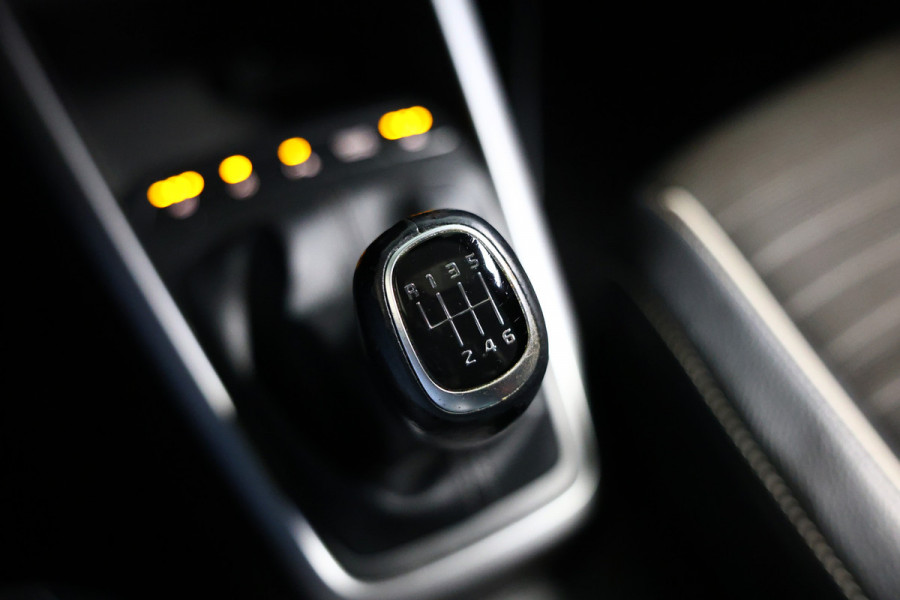 Kia Rio 1.0 T-GDi MHEV GT-Line AVM PANO CARPLAY STUURVW CRUISE '20