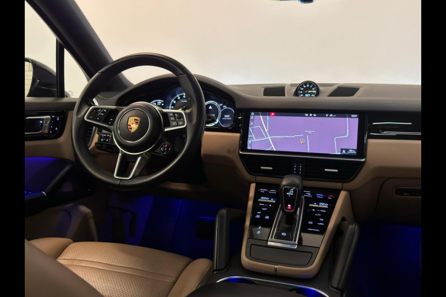 Porsche Cayenne Coupé 3.0 E-Hybrid / Sport Design / Sport Chrono / Pano