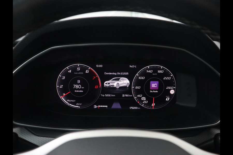 Seat Leon 1.0 TSI Style Intens | Camera | Carplay | Adaptive cruise | Navigatie | DAB | Full LED | Park Assist | Bluetooth | Climate control