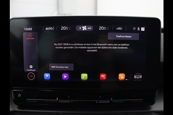 Seat Leon 1.0 TSI Style Intens | Camera | Carplay | Adaptive cruise | Navigatie | DAB | Full LED | Park Assist | Bluetooth | Climate control