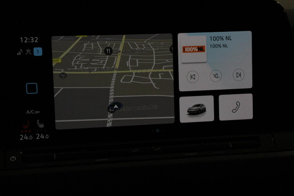 Volkswagen Golf 1.5 eTSI 150pk DSG Style Navigatie Climate Control Camera Electrische stoel verstelling Led Dab Adaptive Cruise Control