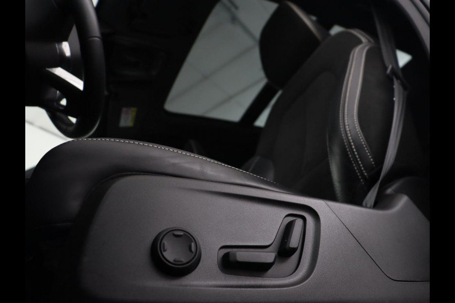 Volvo XC40 1.5 T5 Recharge R Design | Panoramadak | Trekhaak | Stoel & stuurverwarming | 360 Camera | Adaptive cruise | Harman/Kardon | Carplay | Leder/Alcantara | Keyless | Carplay | Navigatie | PHEV | Plug In