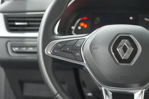 Renault Captur TCe 90 Intens | Camera | Parkeersensoren | Navigatie | 18 Inch Velgen