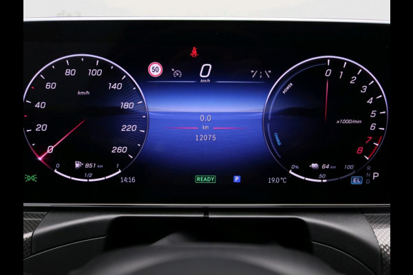 Mercedes-Benz C-Klasse Estate 300 e AMG Plug-In Hybride AMG Line | Night Pakket | Panorama Schuif-Kanteldak | Ledkoplampen | Alarm | Achteruitrijcamera | Keyless-Go | Memory Voorstoelen. Inclusief 24 maanden MB Certified garantie voor Europa.