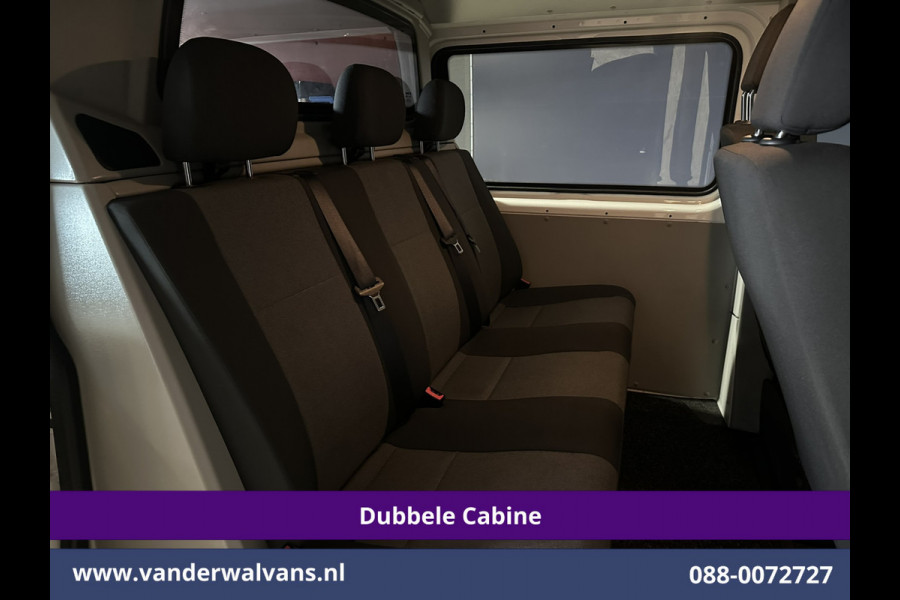 Volkswagen Transporter 2.0 TDI 150pk L2H1 Dubbele Cabine Euro6 inrichting Airco | 5-Zits | Camera | Cruisecontrol | 2500kg Trekhaak Parkeersensoren