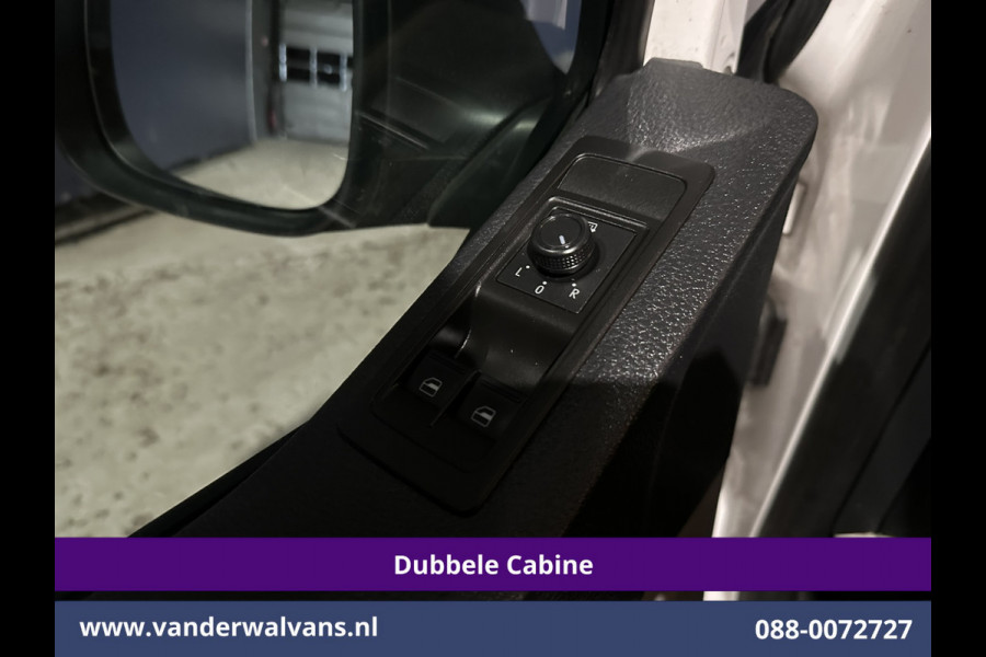 Volkswagen Transporter 2.0 TDI 150pk L2H1 Dubbele Cabine Euro6 inrichting Airco | 5-Zits | Camera | Cruisecontrol | 2500kg Trekhaak Parkeersensoren