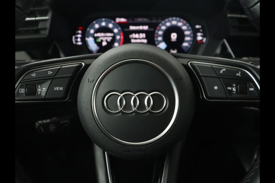 Audi A3 30 TFSI Business edition | Trekhaak | Adaptive cruise | Carplay | Park Assist | Climate control | Virtual Cockpit | Full LED | Sportstoelen | Navigatie | Parkeerhulp
