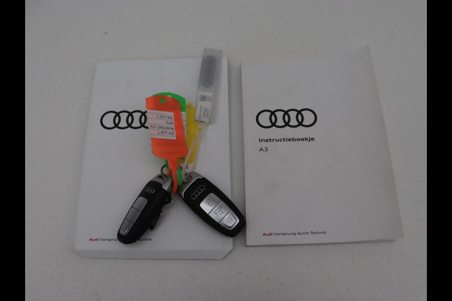 Audi A3 30 TFSI Business edition | Trekhaak | Adaptive cruise | Carplay | Park Assist | Climate control | Virtual Cockpit | Full LED | Sportstoelen | Navigatie | Parkeerhulp