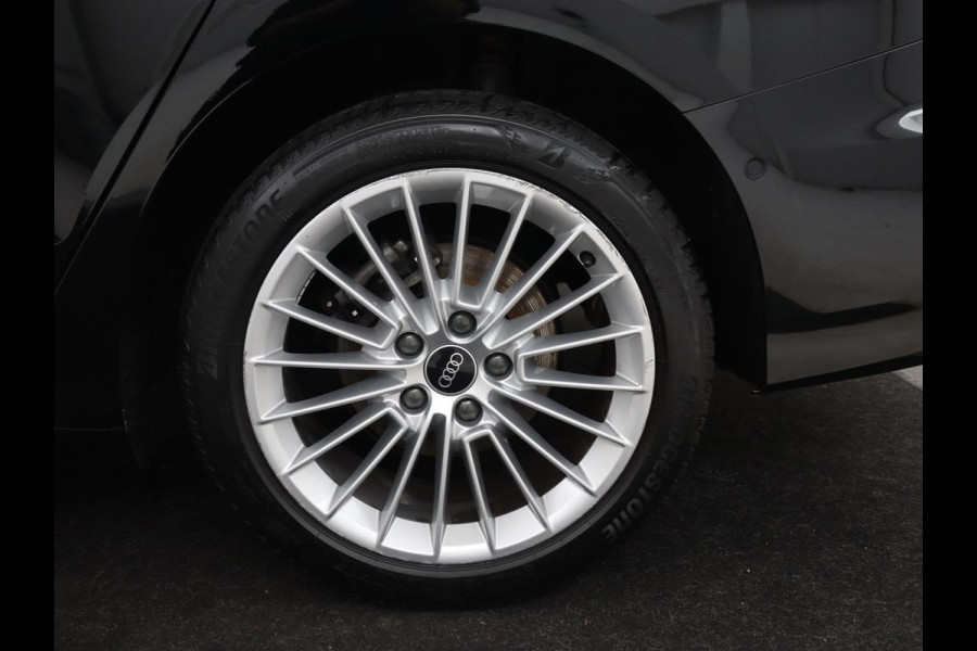 Audi A3 30 TFSI Business edition | Trekhaak | Adaptive cruise | Carplay | Park Assist | Climate control | Virtual Cockpit | Full LED | Sportstoelen | Navigatie | Parkeerhulp