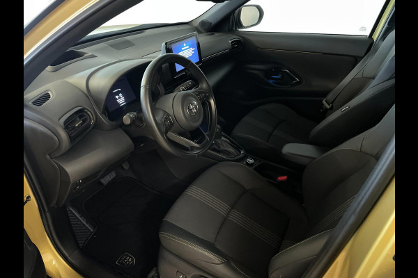 Toyota Yaris Cross 1.5 Hybrid Launch Edition AUTOMAAT AIRCO CLIMA NAVI APPLE CARPLAY STOELVERW MULTI STUUR LEER STOF NETTE AUTO