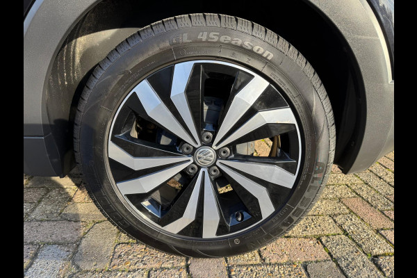 Volkswagen T-Cross 1.0 TSI Life Navi / Clima / LM 17'' / P-sensoren V+A / Stoelverwarming