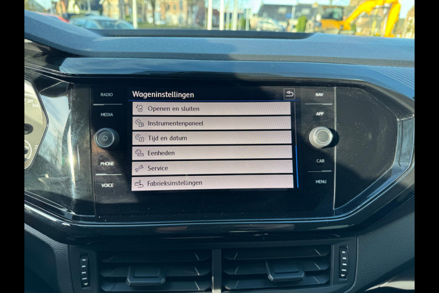 Volkswagen T-Cross 1.0 TSI Life Navi / Clima / LM 17'' / P-sensoren V+A / Stoelverwarming