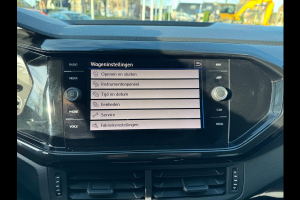 Volkswagen T-Cross 1.0 TSI Life Navi / Clima / LM 17'' / P-sensoren V+A / Stoelverwarming