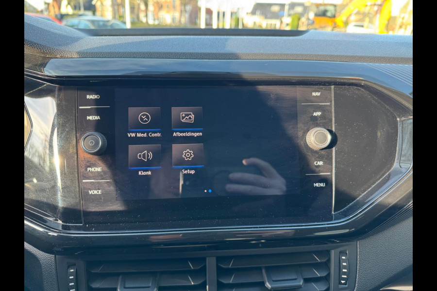 Volkswagen T-Cross 1.0 TSI Life Navi / Clima / LM 17'' / P-sensoren V+A / Stoelverwarming